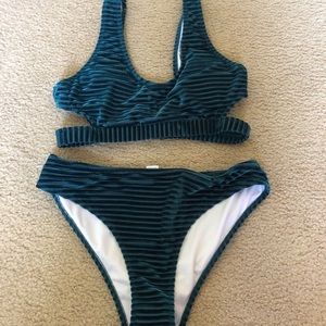 Size M Cupshe Swimsuit